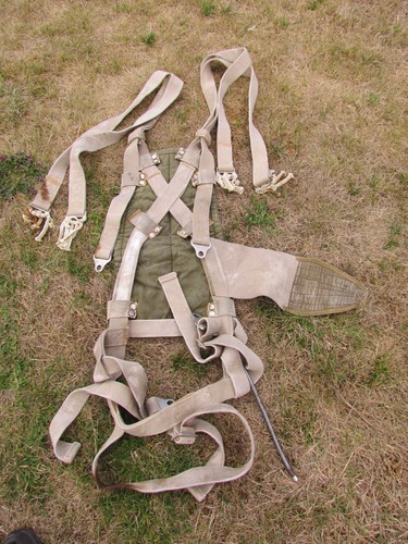 Luftwaffe pilot parachute - pilot,