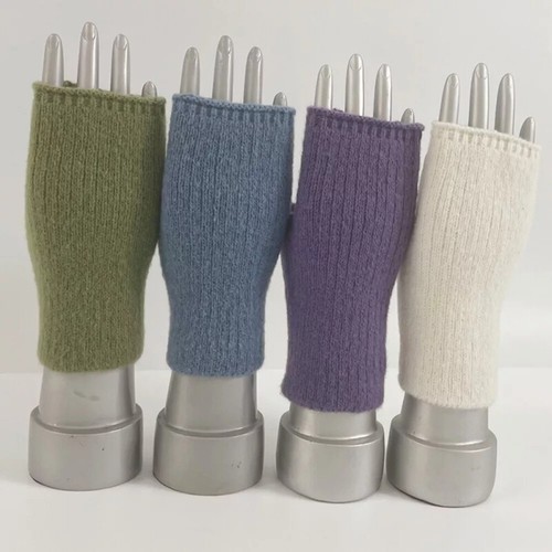 Warm knitted gloves turtle - warm,