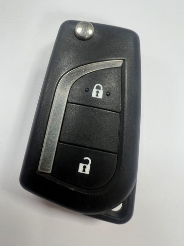 Genuine toyota button remote - toyota, 2