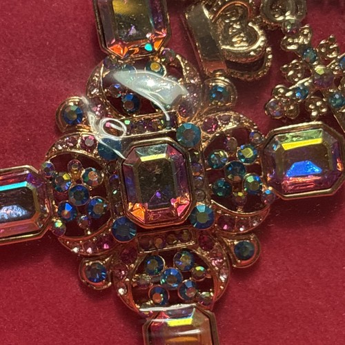 Butler and wilson crystal - wilson,