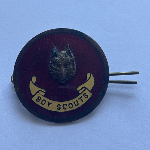 Scout metal badge - badge., assistant