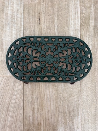 Vintage cast iron - cast,