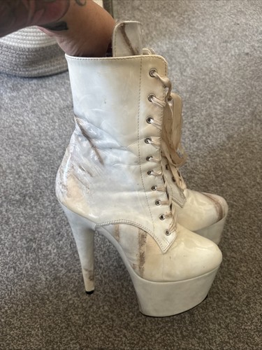Hella heels inch - hella,