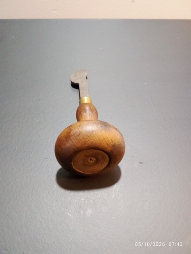 Vintage wooden handle - wooden,