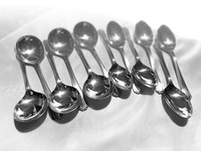 12 EPNS Spoons Soup and Dessert Made in England A1