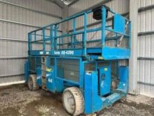 Scissor Lift, 4x4, Cherry