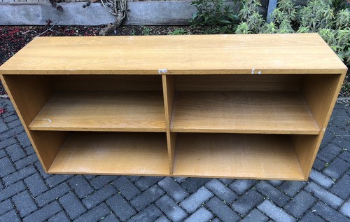 Retro bookshelves library - retro,