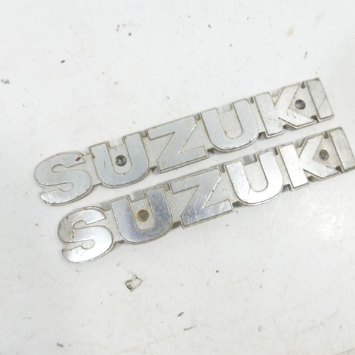 Suzuki 750 tank emblem - 750,