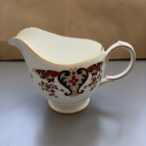 Colclough royale milk jug bone - royale,