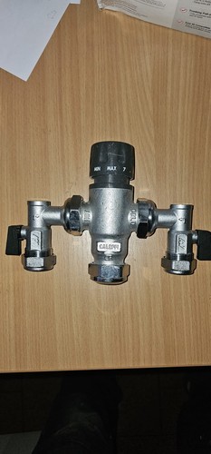 Thermostatic hot water - thermostatic, mixing