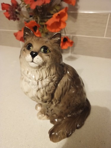 Beswick large grey seated - beswick,