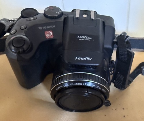 Fujifilm s602z finepix camera - fujifilm,