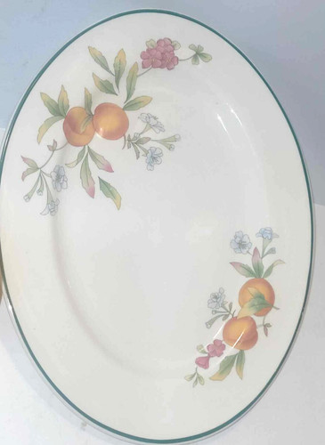 Cloverleaf peaches and - peaches, cream