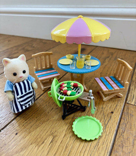 Sylvanian families garden - families,