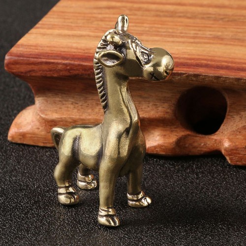 Giraffe statue garden - statue,