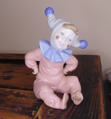 Nao lladro figurine - (#7992),
