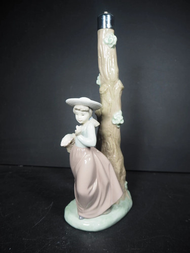 Vintage nao girl with flower - nao,