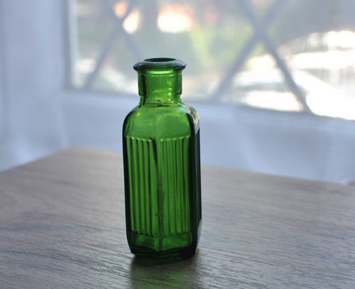 Superb green glass poison - superb,