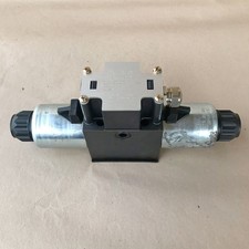 MACGREGOR HAGGLUNDS 2875949-803 DIRECTIONAL CONTROL VALVE 2875949803