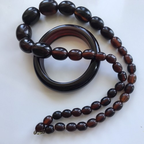 Vintage beaded bakelite - vintage,