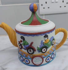 Christopher wren circus teapot - christopher,