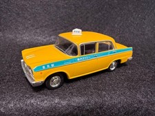 Tomica Limited Vintage Nissan