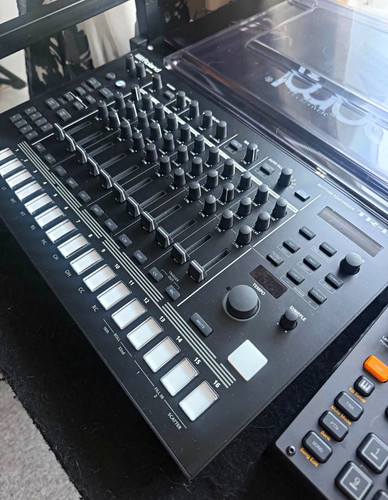 Roland digital drum - tr-8,
