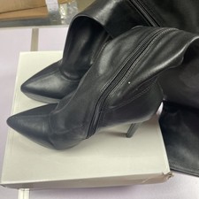 No Doubt Black Leather Look