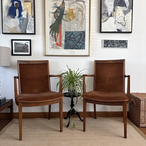 Pair plan dining - g, carver