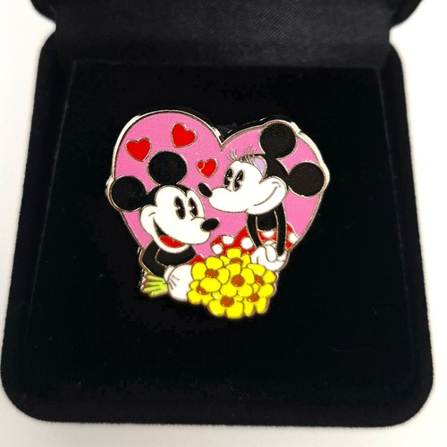 Disney couples mystery - mystery, pin