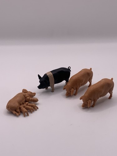 Britains farm animals pigs - britains,