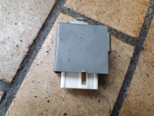 Fuel pump relay petrol - ,