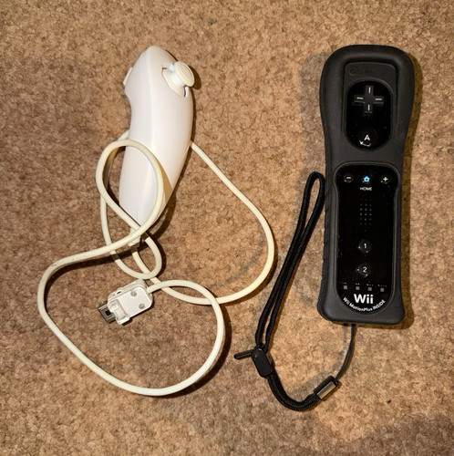 Nintendo wii remote - nintendo,