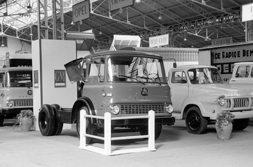 Bedford and type - bedford,