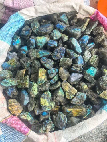 1kg rough labradorite - 1kg,