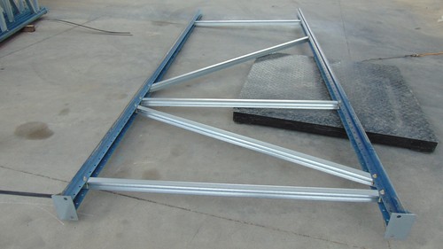 Pallet racking upright - pallet, x