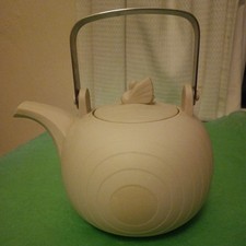 Hornsea Pottery Concept Cream Swan Lake Teapot.