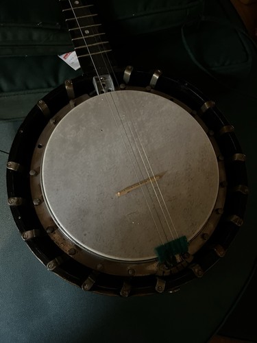 String vintage banjo - -,
