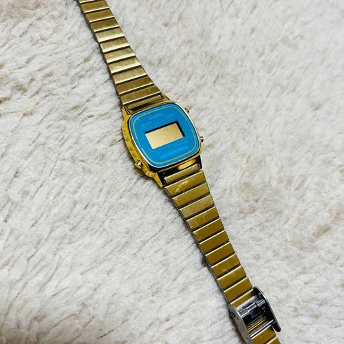 Casio watch la670w - watch,