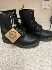 Dr. Martens Black Smooth Leather Lace Up Boots In Size 4.