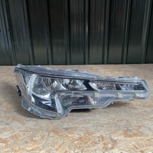 Toyota corolla led headlight - toyota,
