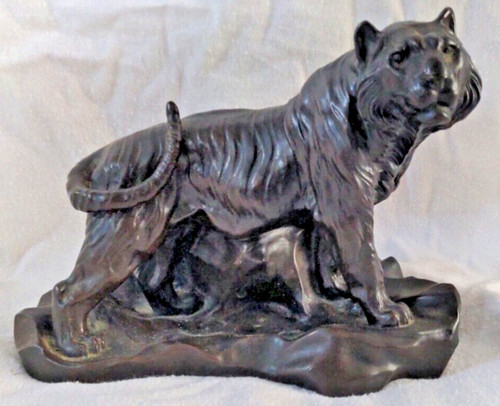 Large heredities tiger - large,