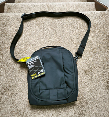 Pacsafe metrosafe ls200 black - ls200,