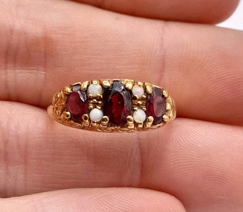 Old vintage english 9ct gold - old,