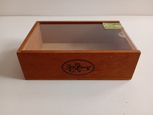 Vintage wooden churchills - wooden,