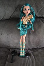 Mattel Monster High Nefera de Nile Boo York Fashion Doll with brush and stand