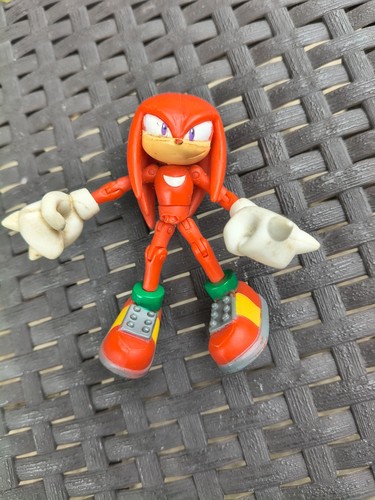 Inch 8cm jazwares knuckles - inch,