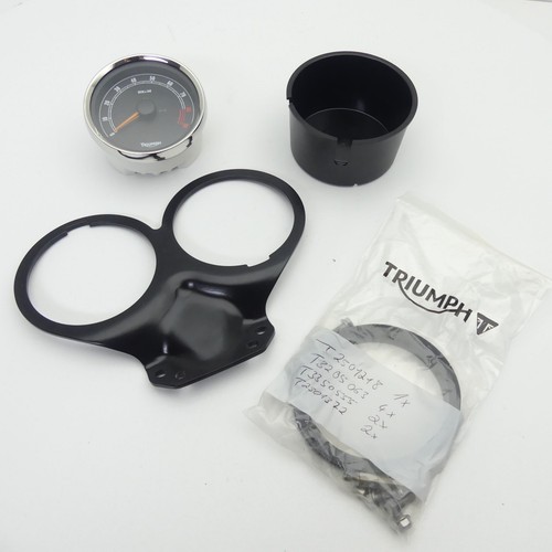 Genuine triumph bonneville - triumph,