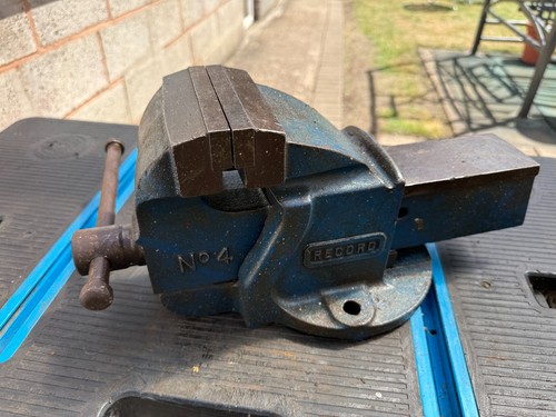Vintage record 4 bench - no.,