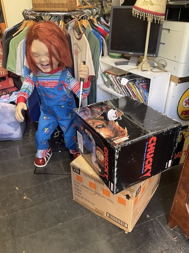 Animated chucky doll - 3.5, ft